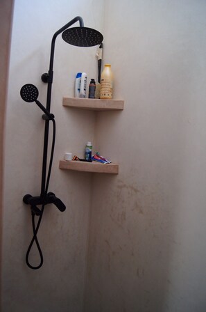 Superior Villa, Pool View | Bathroom