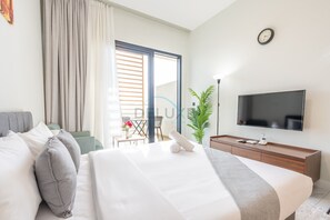 Zimmersafe, Bügeleisen/Bügelbrett, kostenloses WLAN, Bettwäsche