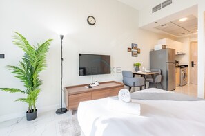 In-room safe, iron/ironing board, free WiFi, bed sheets