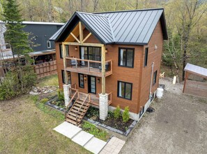 Exterior - Mountain, Spa & Game room | Le Pik du Massif (Saint-Philémon)
