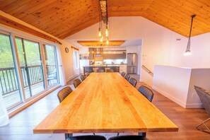 Dining - Mountain, Spa & Game room | Le Pik du Massif (Saint-Philémon)