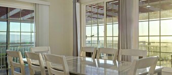 The Great Escape 5 Bedrooms -Pool, Sauna, Private Acreage .