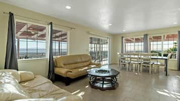 Smart TV, lareira, videogames