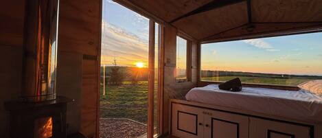 1 habitación y ropa de cama