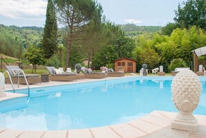 House | Pool | Indoor pool, outdoor pool - Family Villa Close to Beaches and Lucca (Camaiore)