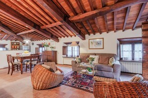 House | Living room
