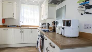 Máy rửa bát, dụng cụ nấu nướng/bát dĩa/dao nĩa