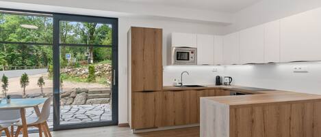 Microwave, oven, dishwasher