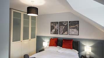 2 bedrooms, iron/ironing board, free WiFi, bed sheets
