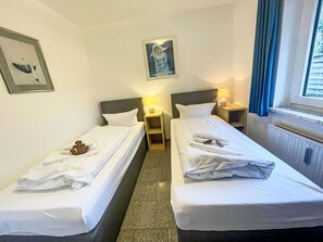 1 bedroom, travel crib, free WiFi