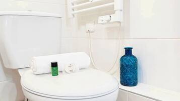 Studio có thiết kế đặc trưng | Phòng tắm