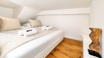 Signature studio | Een strijkplank/strijkijzer, reisbedje, gratis wifi, beddengoed