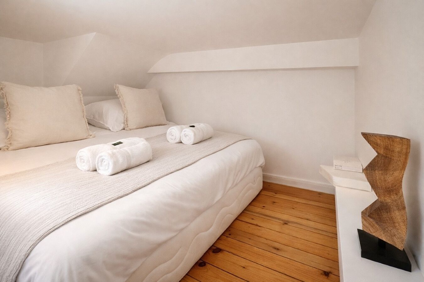 Studio có thiết kế đặc trưng | Quang cảnh từ phòng