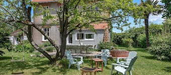 Charming villa 250m from beach – sleeps 14