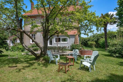 Charming villa 250m from beach – sleeps 14