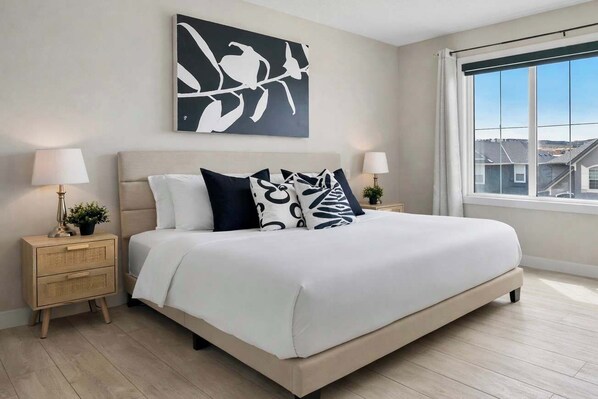 5 bedrooms, desk, iron/ironing board, WiFi