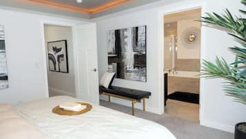 4 bedrooms, desk, WiFi, bed sheets