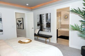 4 chambres, bureau, Wi-Fi, draps fournis