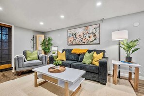 TV, fireplace, offices