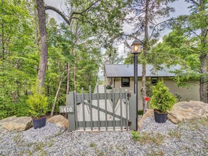 Property grounds - Incredible View,Close to Everything! (Beech Mountain)