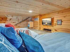 3 bedrooms, desk, iron/ironing board, WiFi