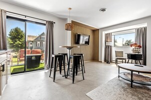 Suíte | Escrivaninha, espaço de trabalho para notebook, Wi-Fi de cortesia