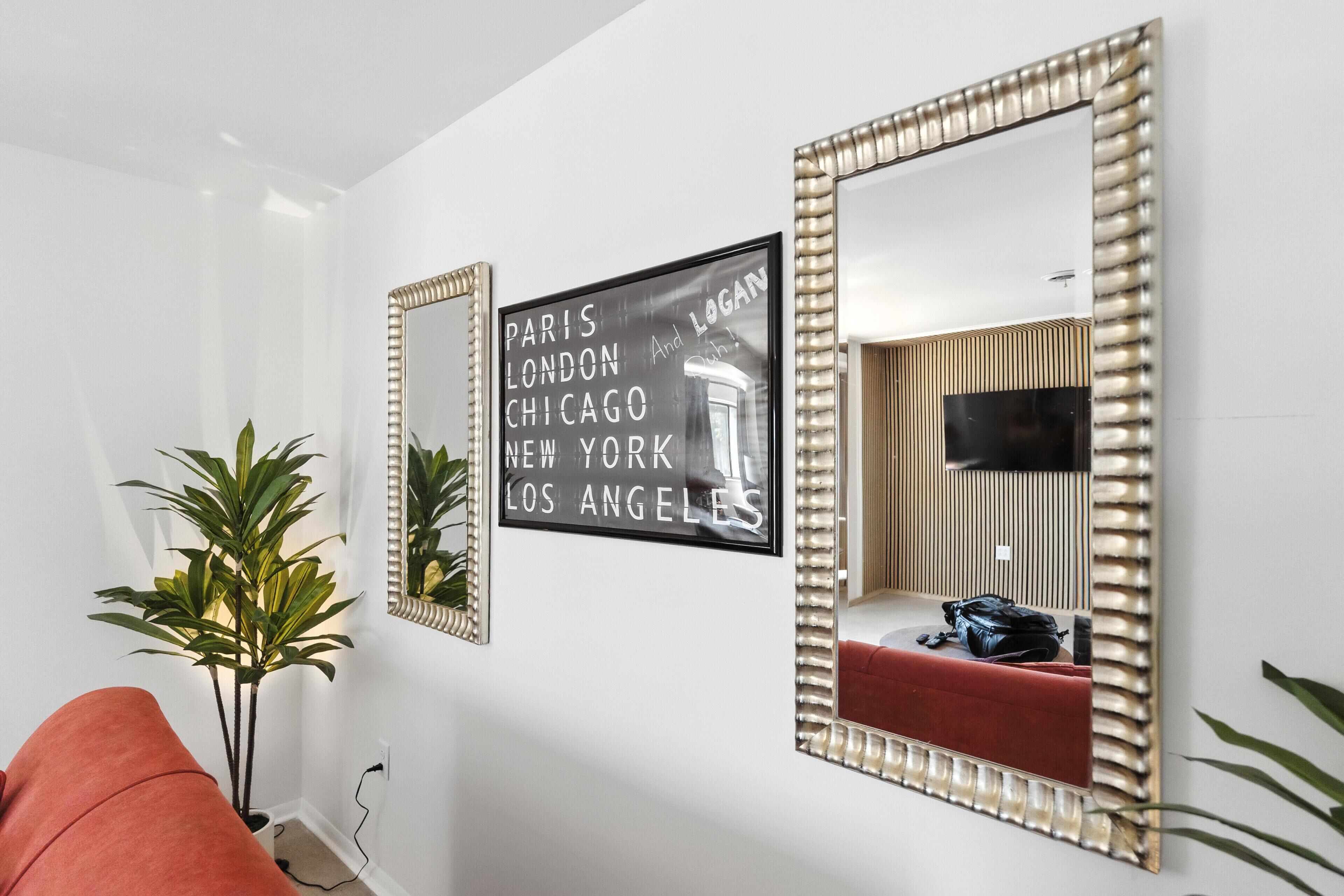 Suite | Bureau, espace de travail pour ordinateur portable, Wi-Fi gratuit