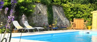 Large 7-bedroom house with swimming pool