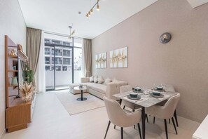 TV - StayShort - Spacious Apartment for 4 in JVC! (Jumeirah Village Circle)