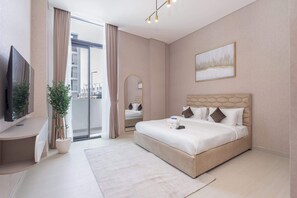 1 bedroom, desk, iron/ironing board, WiFi