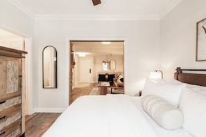 1 bedroom, desk, free WiFi, bed sheets