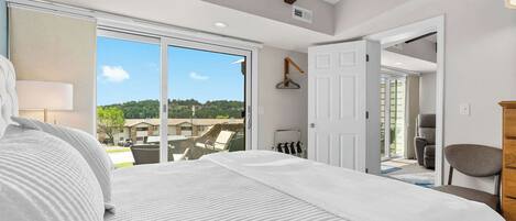 2 slaapkamers, een strijkplank/strijkijzer, reisbedje, wifi