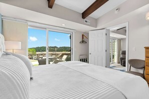 2 bedrooms, iron/ironing board, travel cot, WiFi