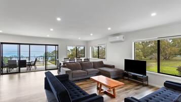 TV, table tennis, books