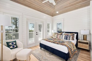 5 bedrooms, iron/ironing board, travel crib, WiFi