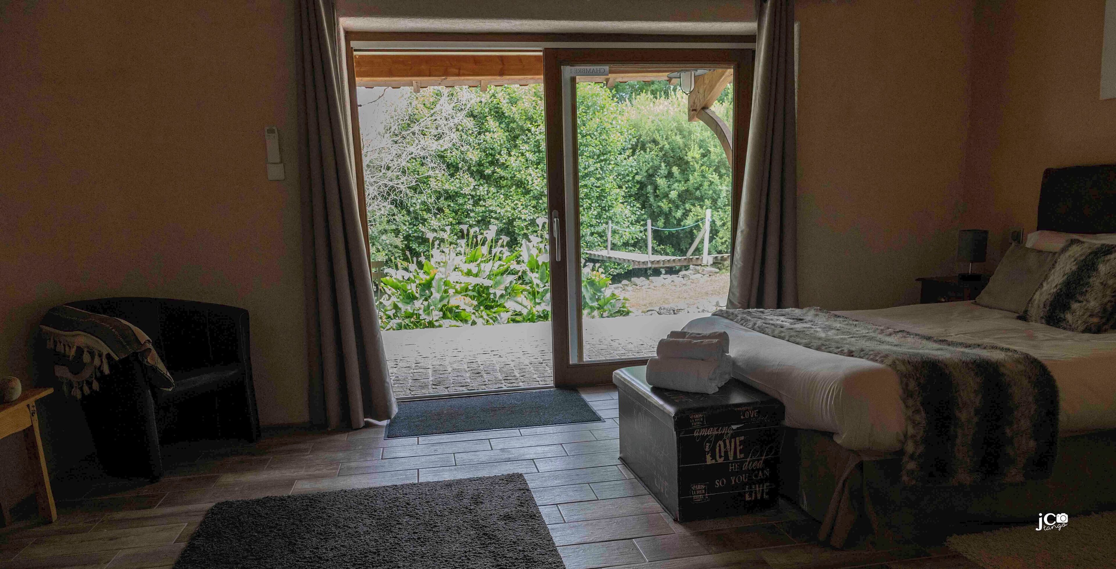 11 habitaciones, wifi y ropa de cama 