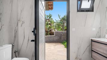 House | Internet