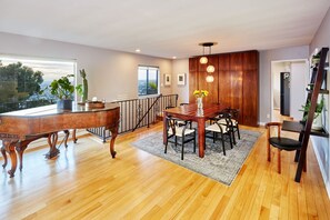 House | 3 bedrooms, Internet