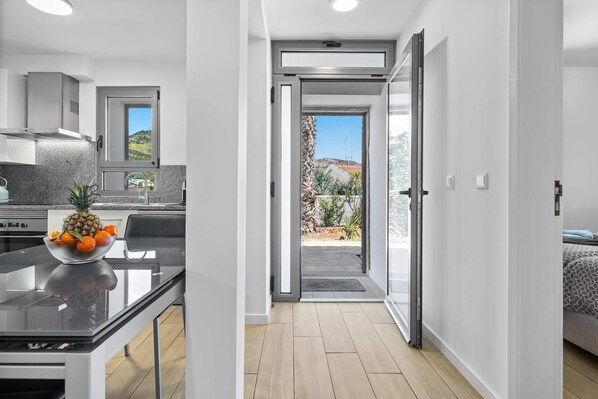 1 غرفة نوم وخدمة الإنترنت