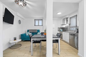 Apartment | 1 bedroom, Internet