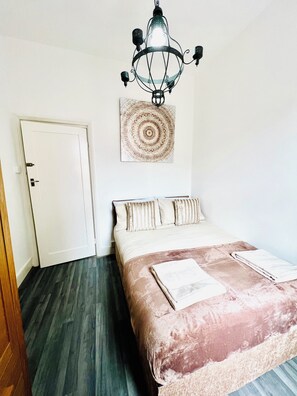 2 Schlafzimmer, Bügeleisen/Bügelbrett, WLAN, Bettwäsche