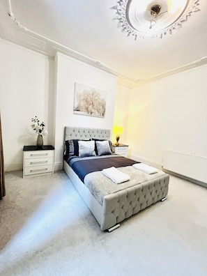 2 Schlafzimmer, Bügeleisen/Bügelbrett, WLAN, Bettwäsche
