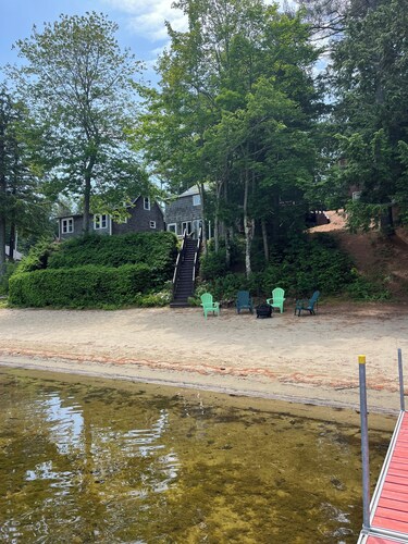 Waterfront 3-bedroom cottage on Brettuns Pond in Livermore, ME.