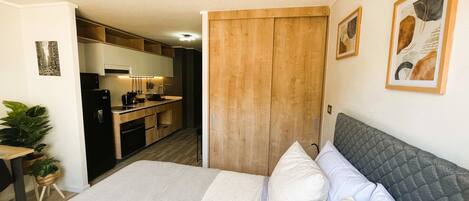 Fer et planche à repasser, Wi-Fi, draps fournis