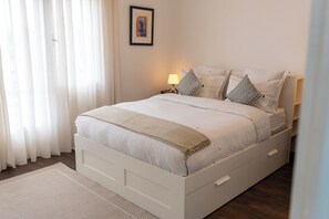 4 Schlafzimmer, Bügeleisen/Bügelbrett, WLAN, Bettwäsche