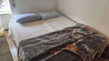 3 Schlafzimmer, Bügeleisen/Bügelbrett, Bettwäsche