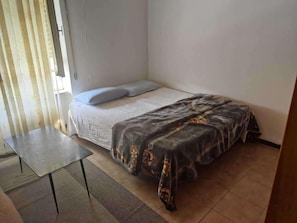 3 Schlafzimmer, Bügeleisen/Bügelbrett, Bettwäsche