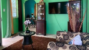 อพาร์ทเมนท์, 3 ห้องนอน, ระเบียง, วิวสวน | บริเวณนั่งเล่น
