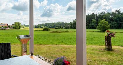 Ferienwohnung 'Mayerhofer 1' mit Privatterrasse, Gemeinschaftsgarten und Wi-Fi