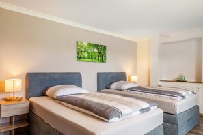 2 makuuhuonetta, Wi-Fi, vuodevaatteet